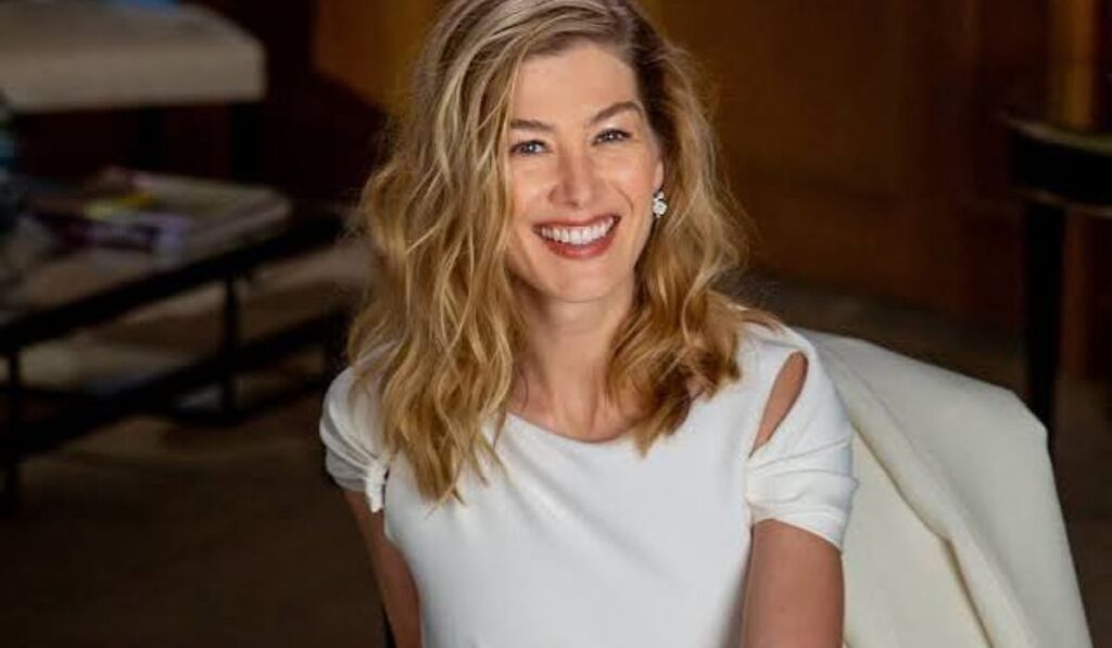 Rosamund Pike