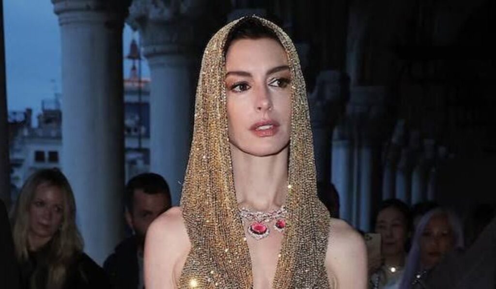 Anne Hathaway
